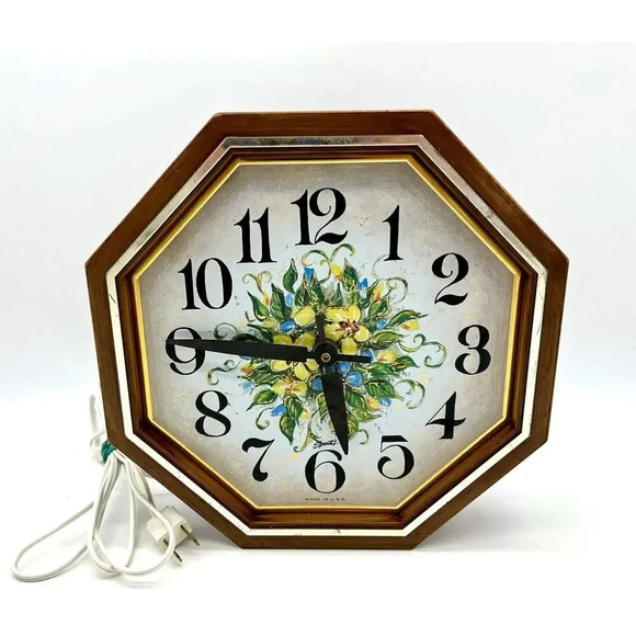 Vintage Midcentury Modern Spartus Flower Wall Octagon Clock Tested & Working MCM - Picture 2 of 10